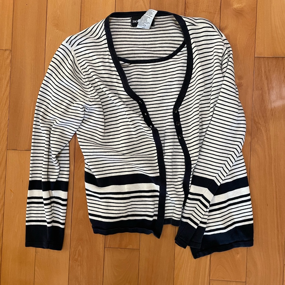 Sag Harbor women’s cardigan top size Medium